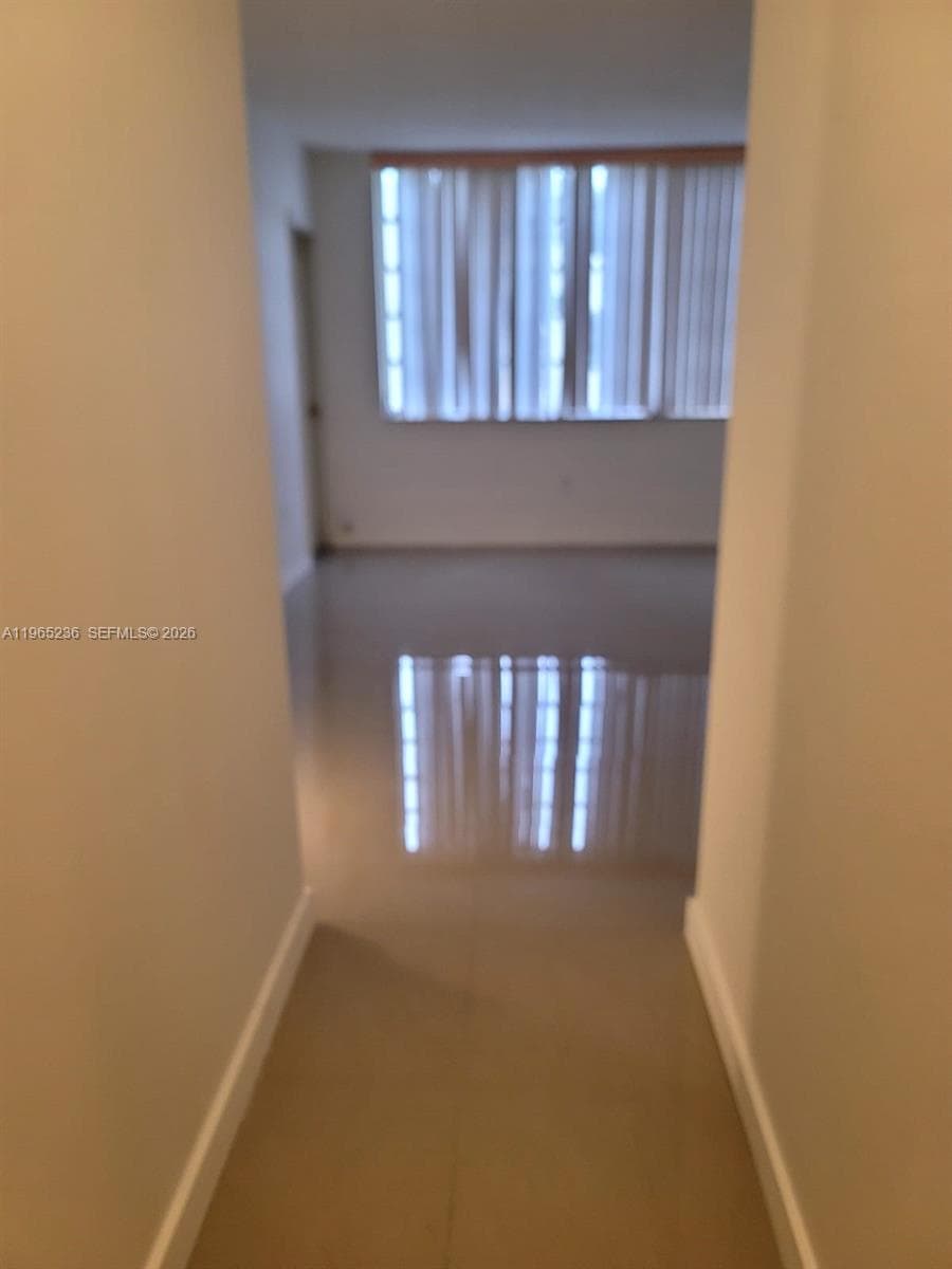 1690 NE 191st St # 1, Miami FL 33179 — 7