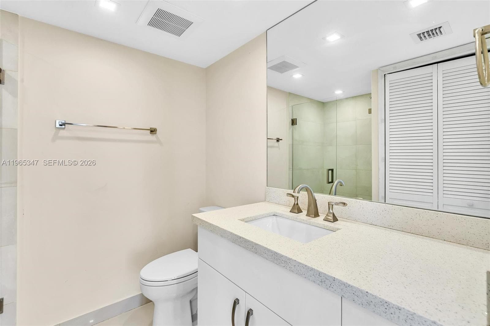 4000 Towerside Ter, Miami FL 33138 — 46