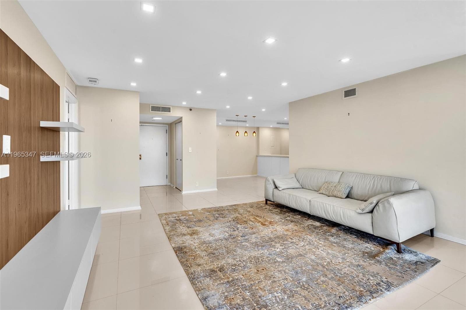 4000 Towerside Ter, Miami FL 33138 — 17