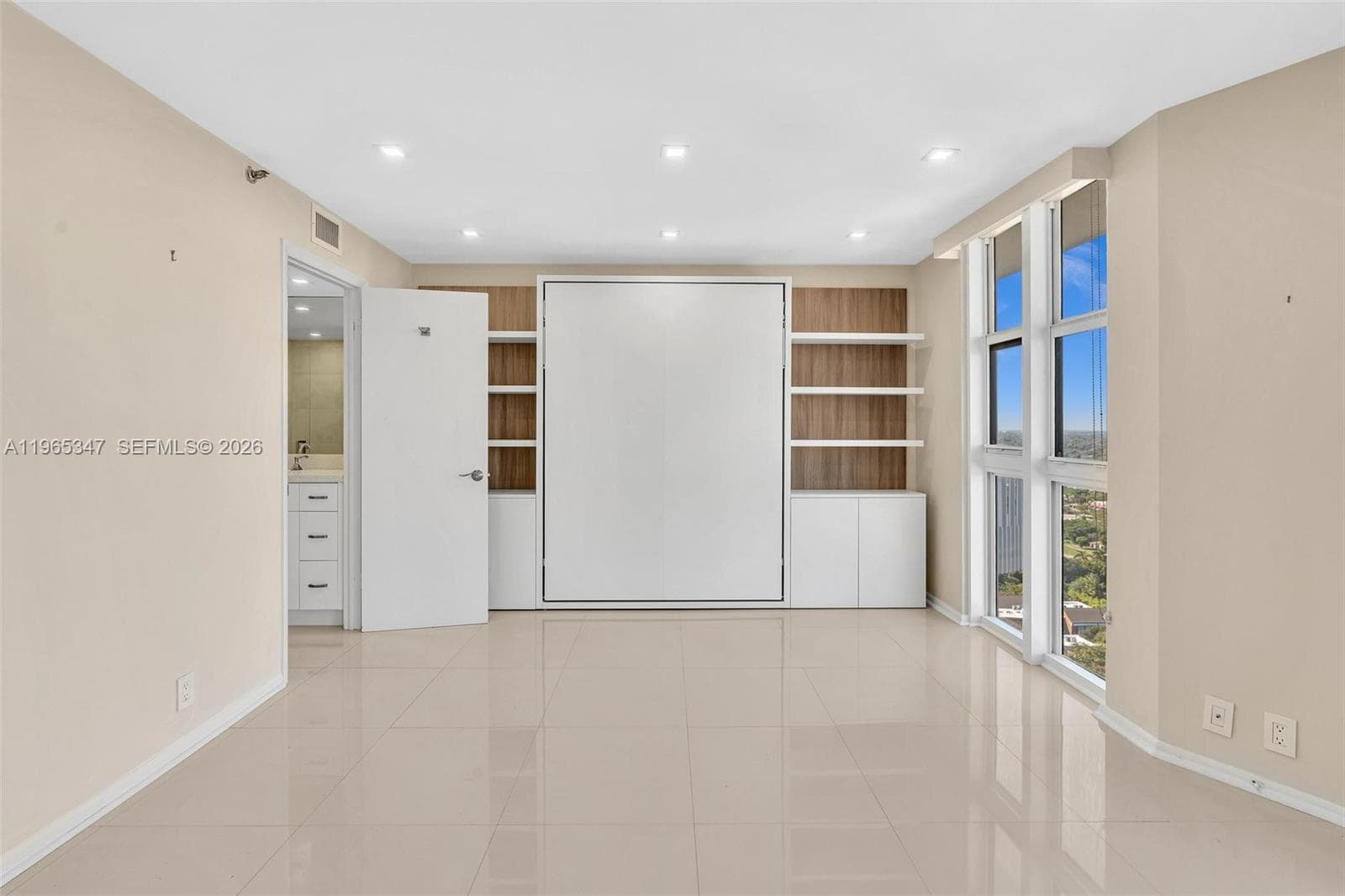 4000 Towerside Ter, Miami FL 33138 — 43
