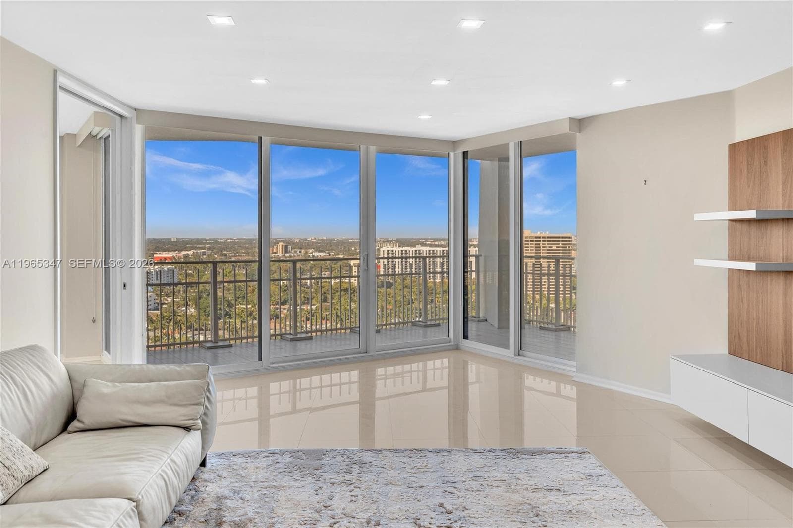 4000 Towerside Ter, Miami FL 33138 — 5