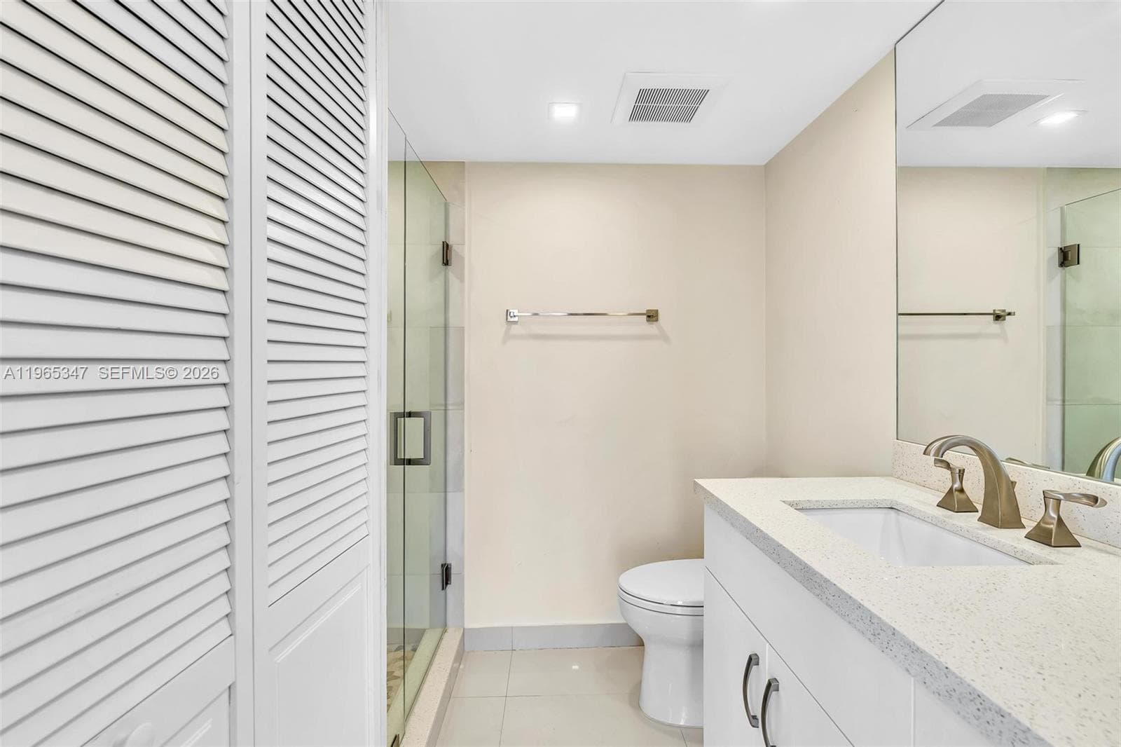 4000 Towerside Ter, Miami FL 33138 — 45