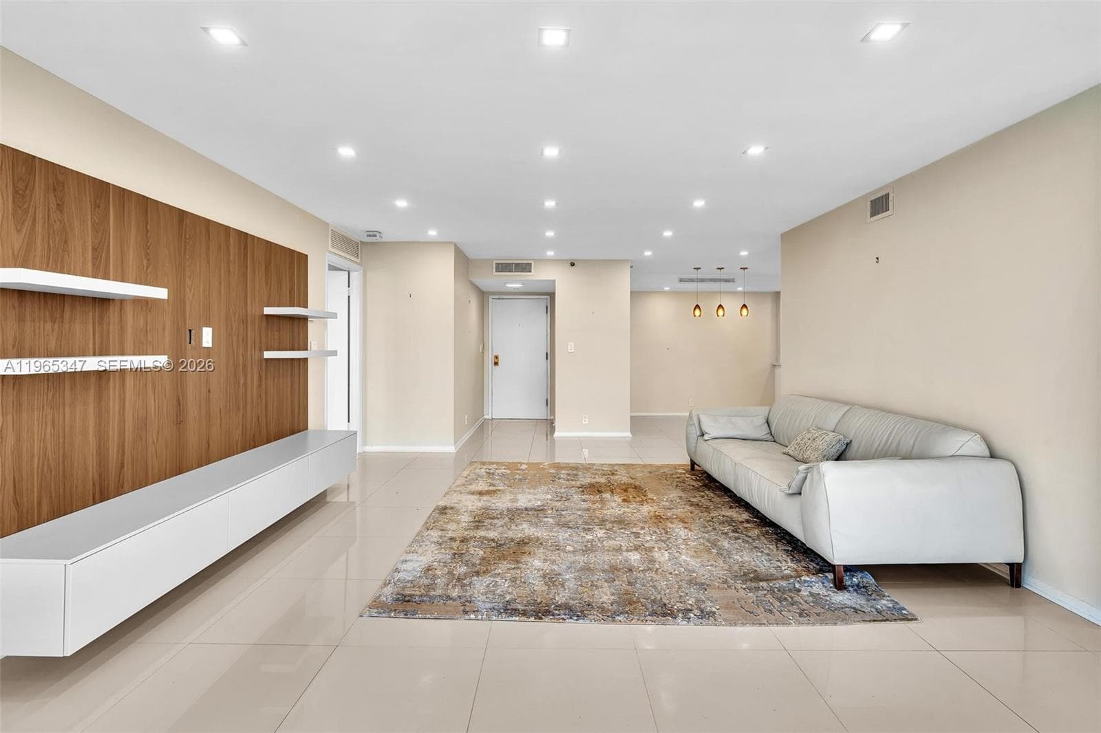 4000 Towerside Ter, Miami FL 33138 — 11