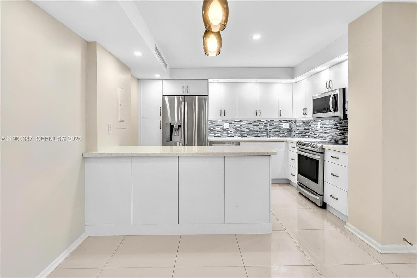 4000 Towerside Ter, Miami FL 33138 — 19