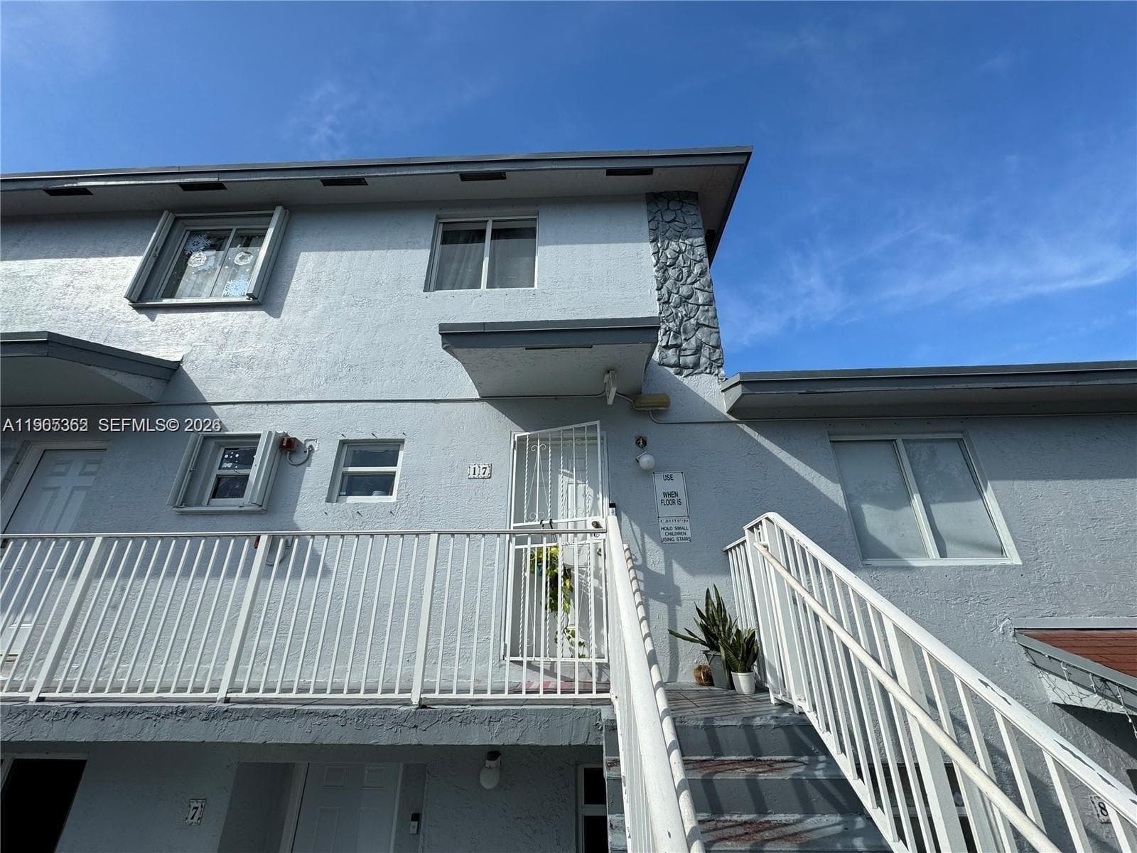 8031 NW 8th St # 17, Miami FL 33126 — 1