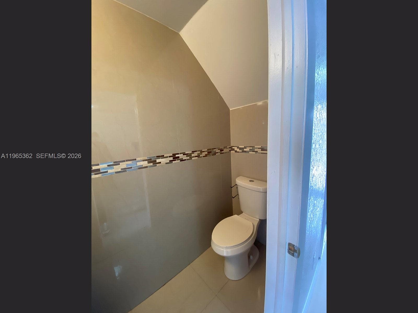 8031 NW 8th St # 17, Miami FL 33126 — 14