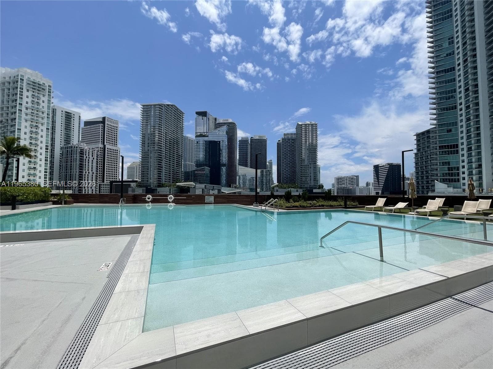 350 S Miami Ave # 3203, Miami FL 33130 — 19