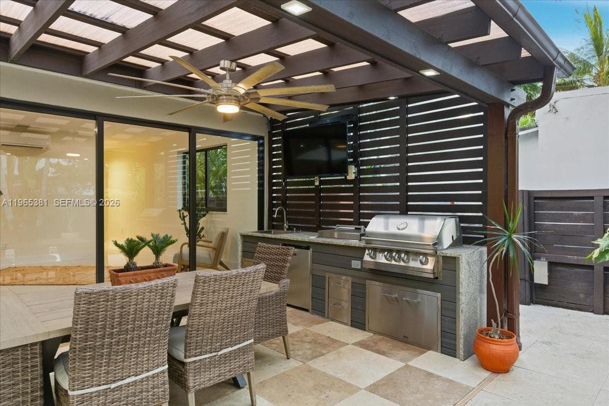 1737 SW 10th St, Miami FL 33135 — 13