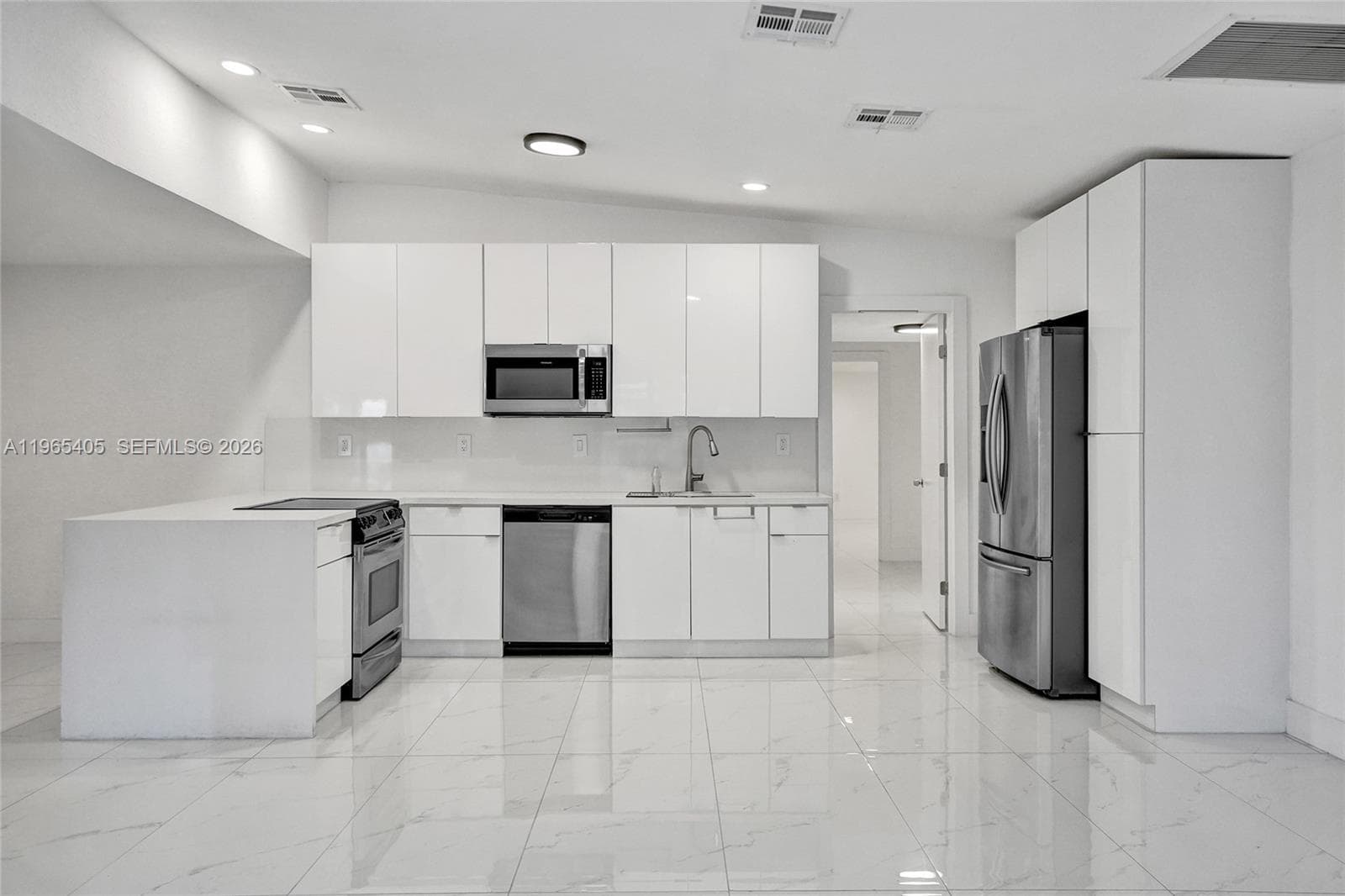 13550 NW 5th Ave, North Miami FL 33168 — 6