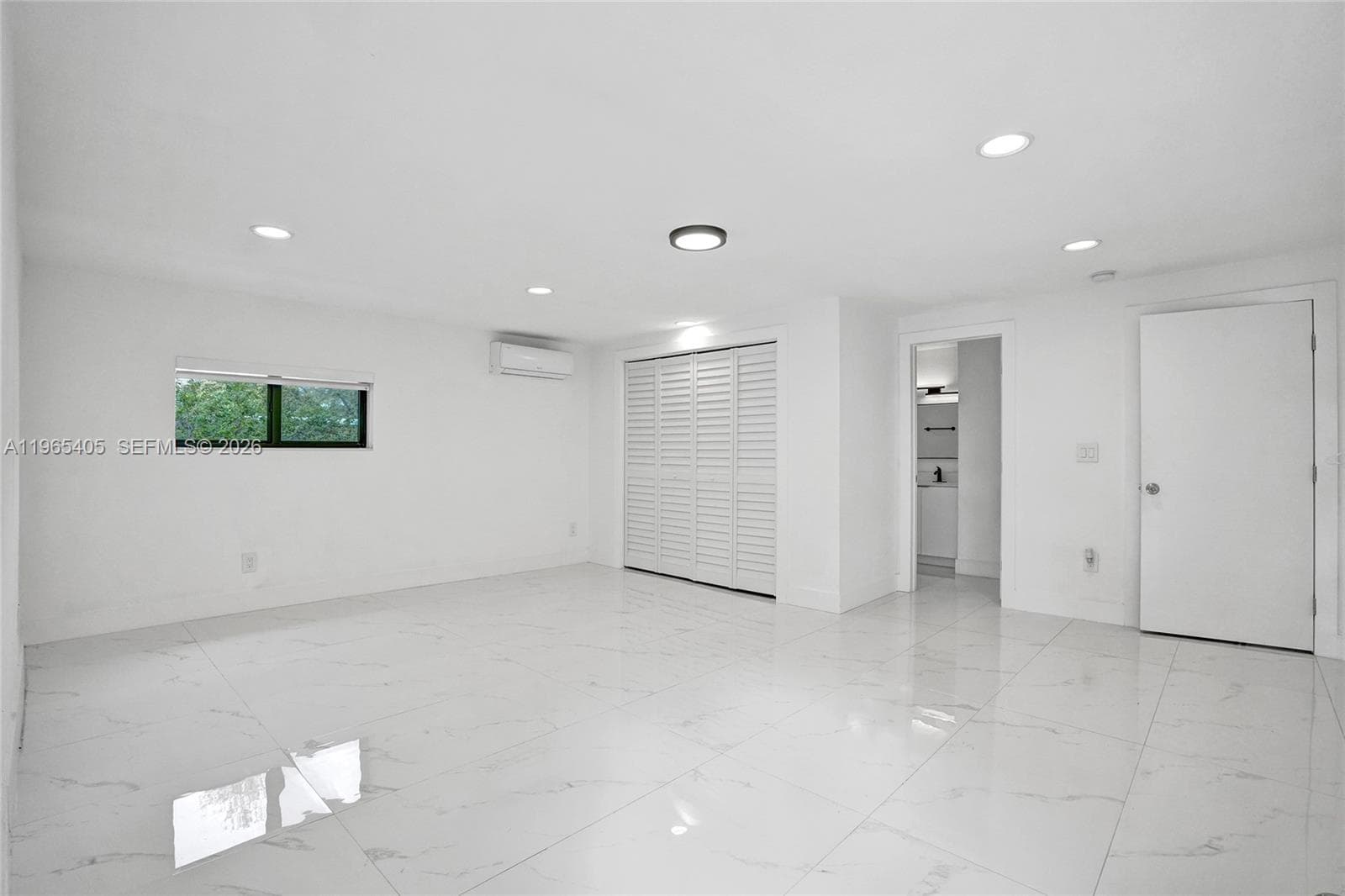 13550 NW 5th Ave, North Miami FL 33168 — 32