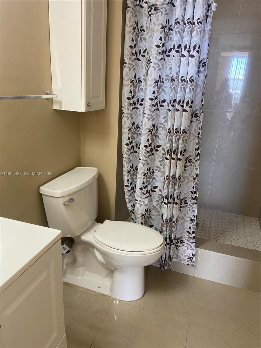 13499 Biscayne Blvd # 1506, North Miami FL 33181 — 6