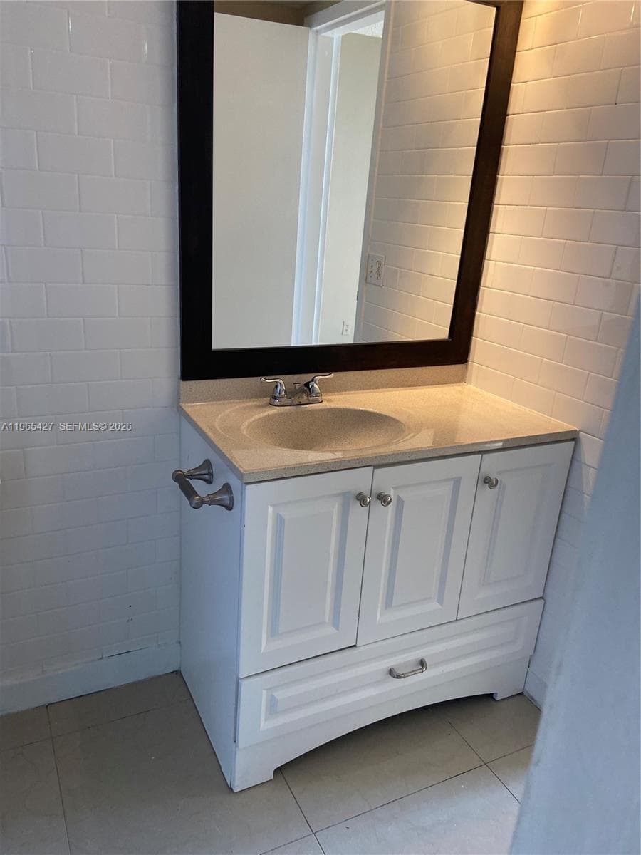 13499 Biscayne Blvd # 1506, North Miami FL 33181 — 3
