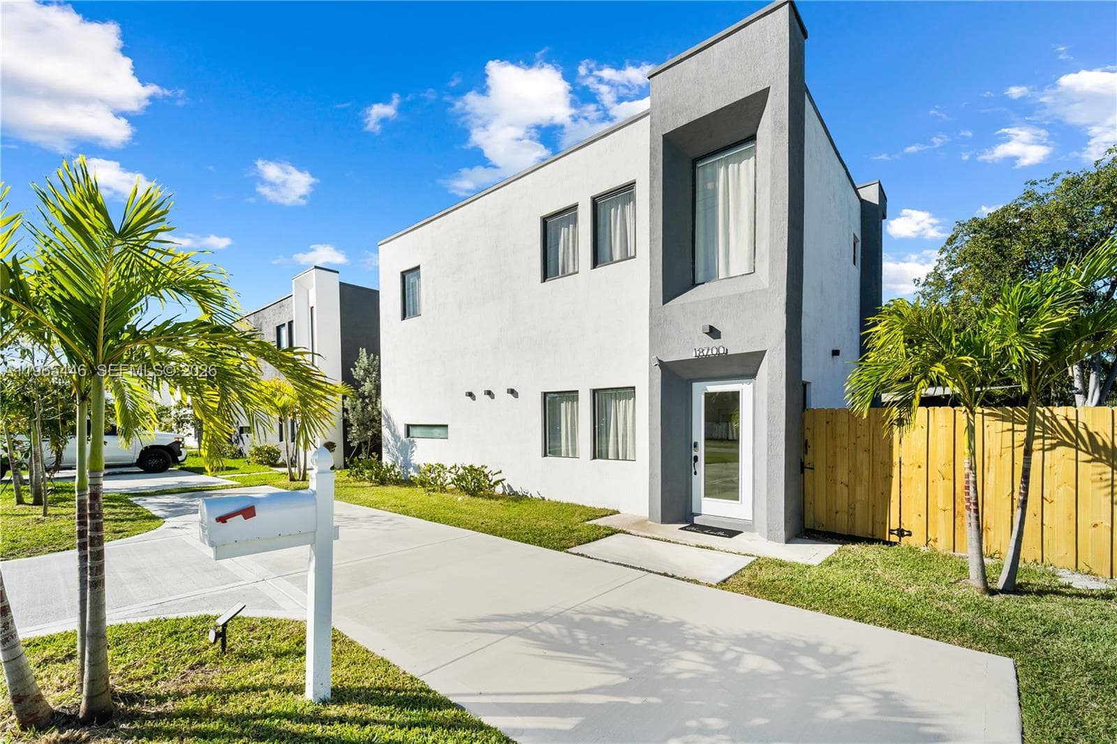 18700 SW 117th Ave, Miami FL 33177 — 1