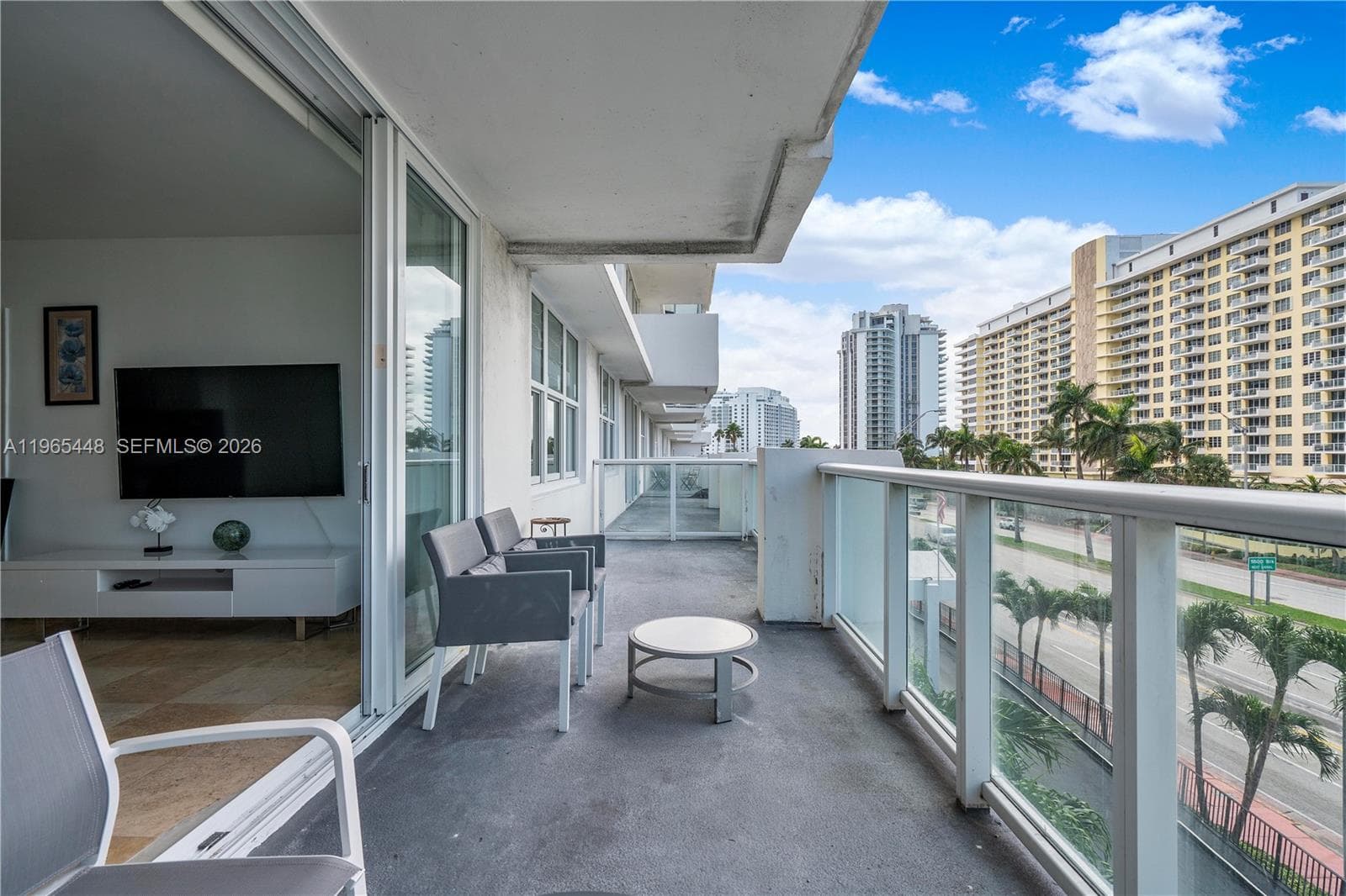 5601 Collins Ave # 423, Miami Beach FL 33140 — 23