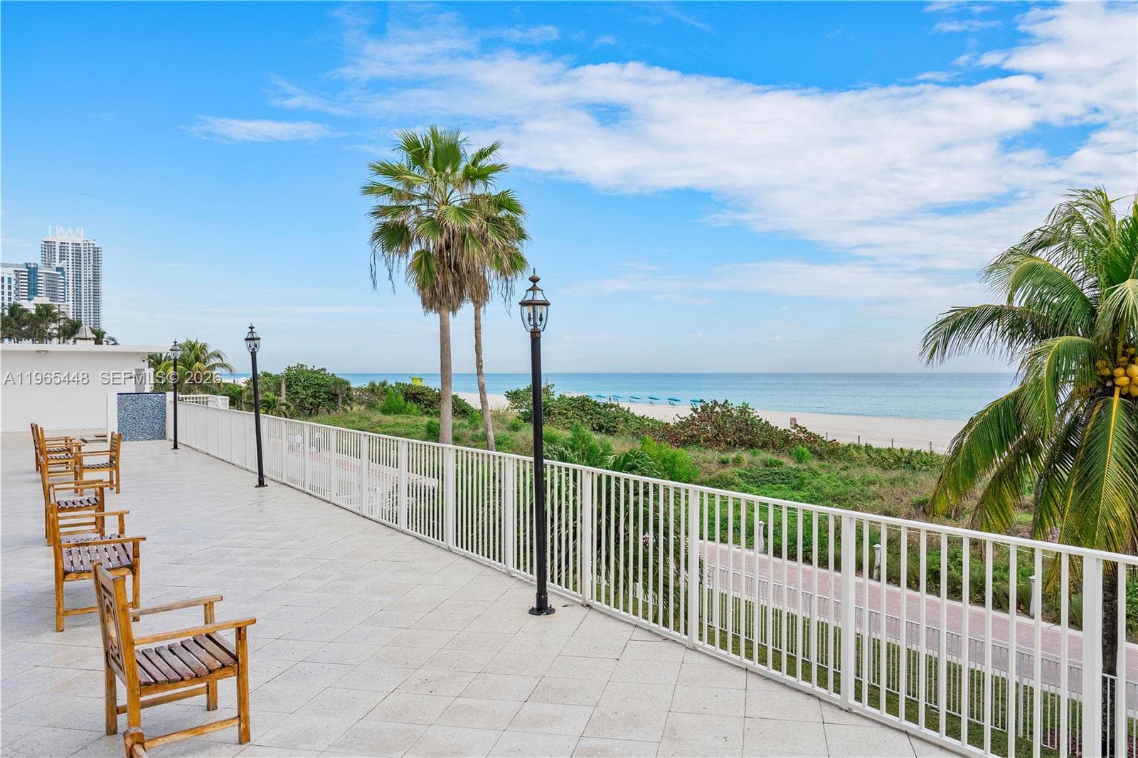 5601 Collins Ave # 423, Miami Beach FL 33140 — 27