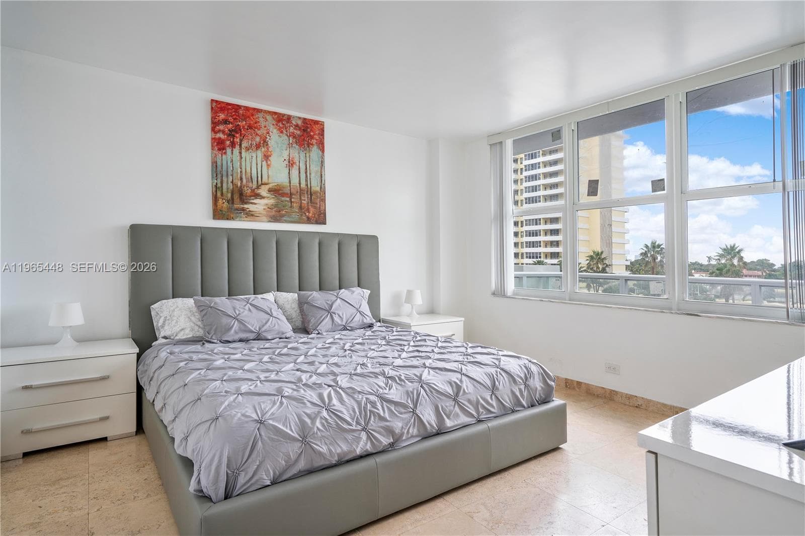 5601 Collins Ave # 423, Miami Beach FL 33140 — 2