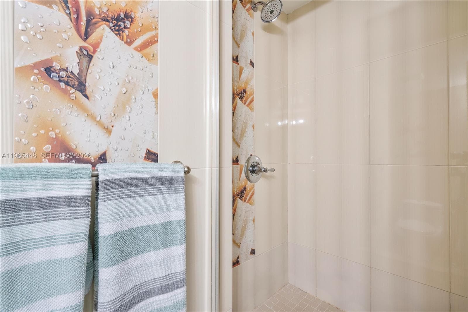 5601 Collins Ave # 423, Miami Beach FL 33140 — 12