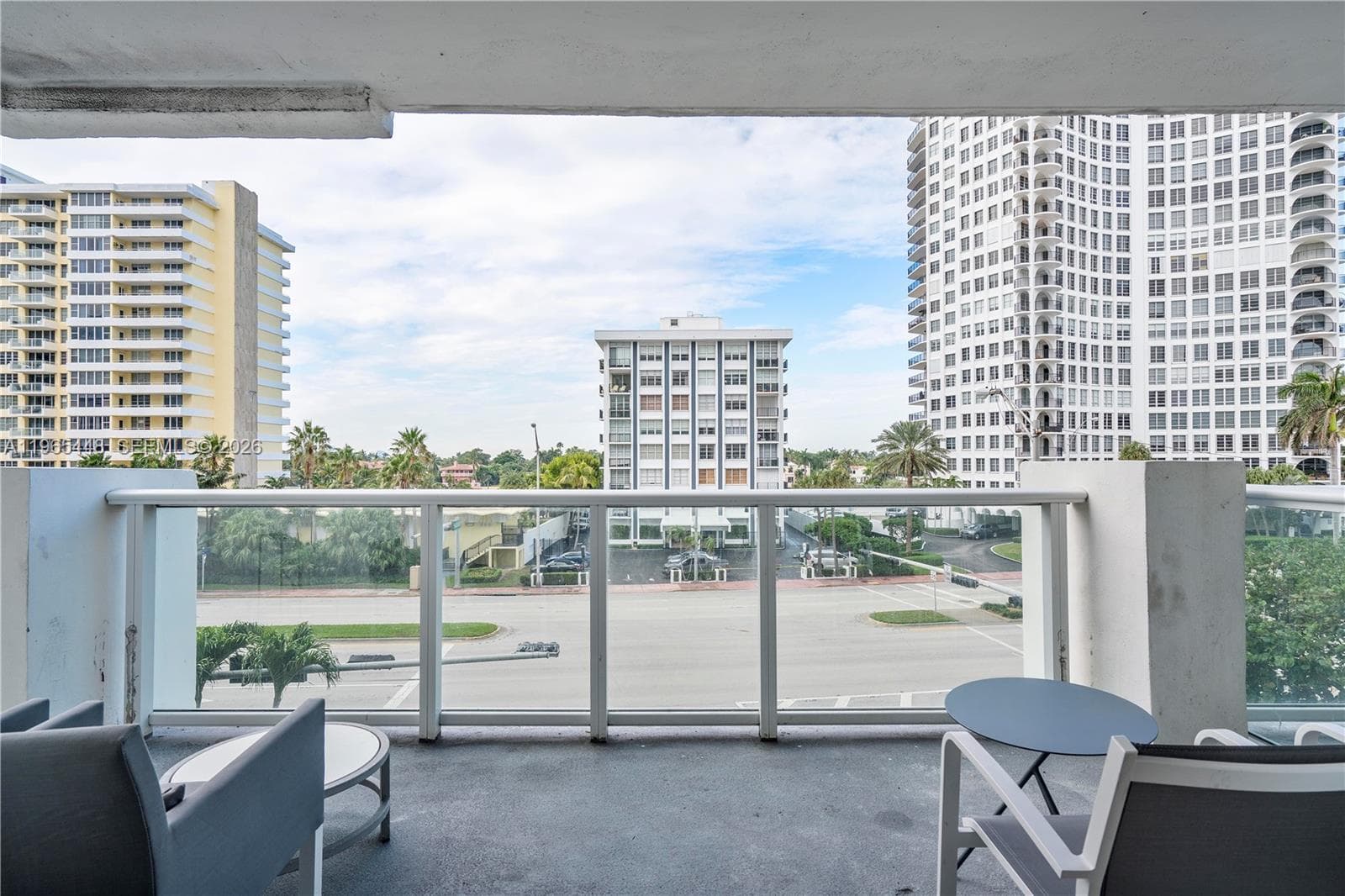 5601 Collins Ave # 423, Miami Beach FL 33140 — 22