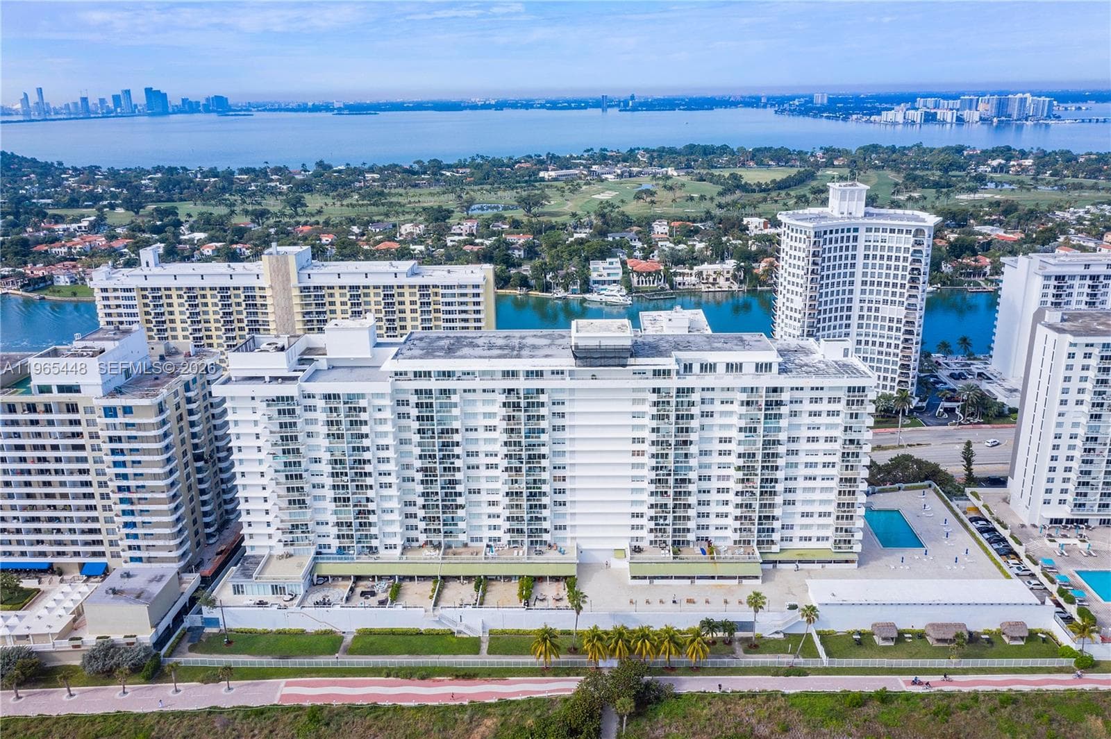5601 Collins Ave # 423, Miami Beach FL 33140 — 32