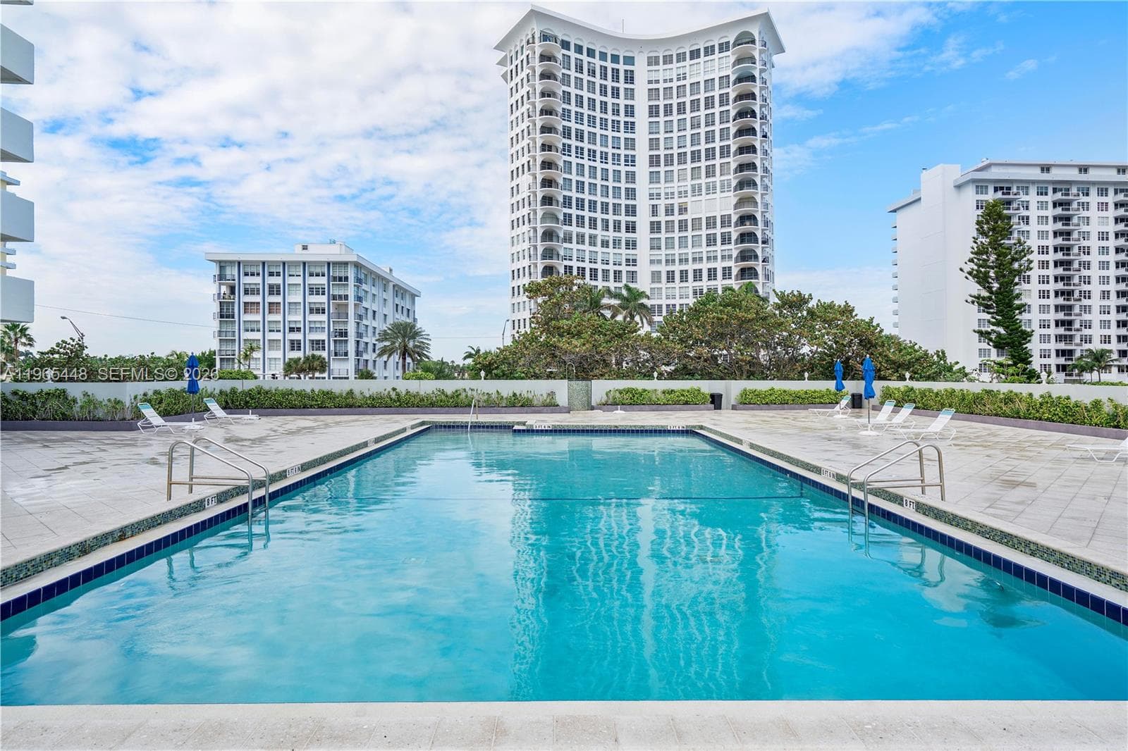 5601 Collins Ave # 423, Miami Beach FL 33140 — 28