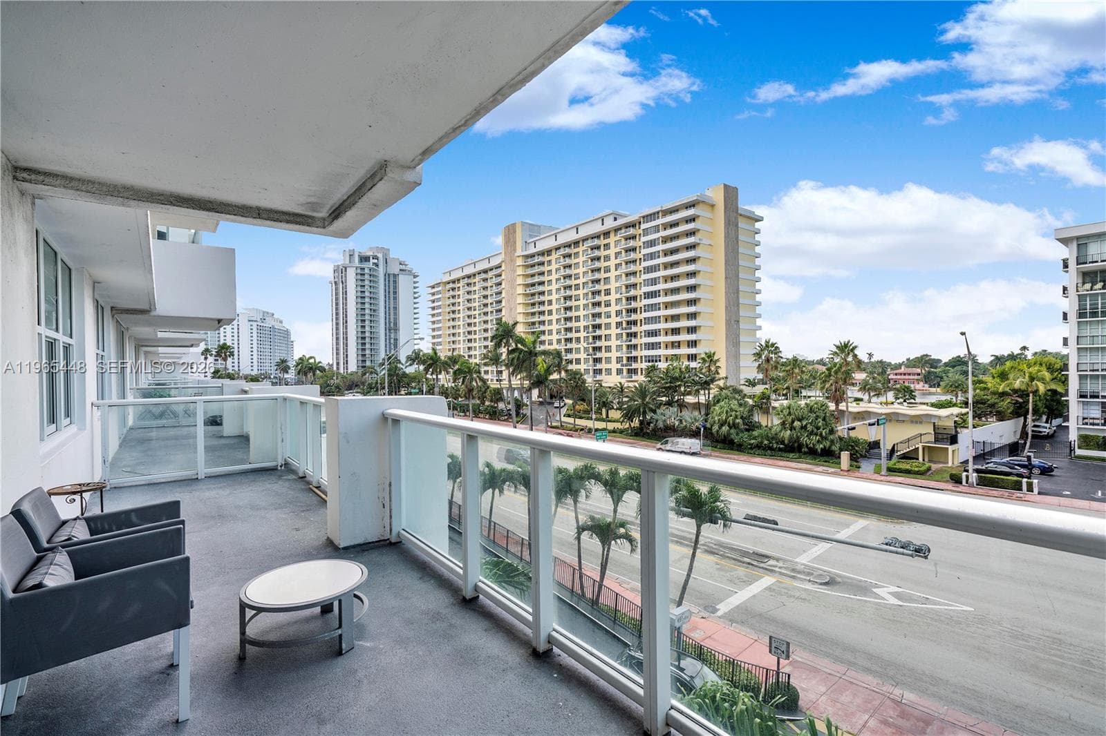 5601 Collins Ave # 423, Miami Beach FL 33140 — 24