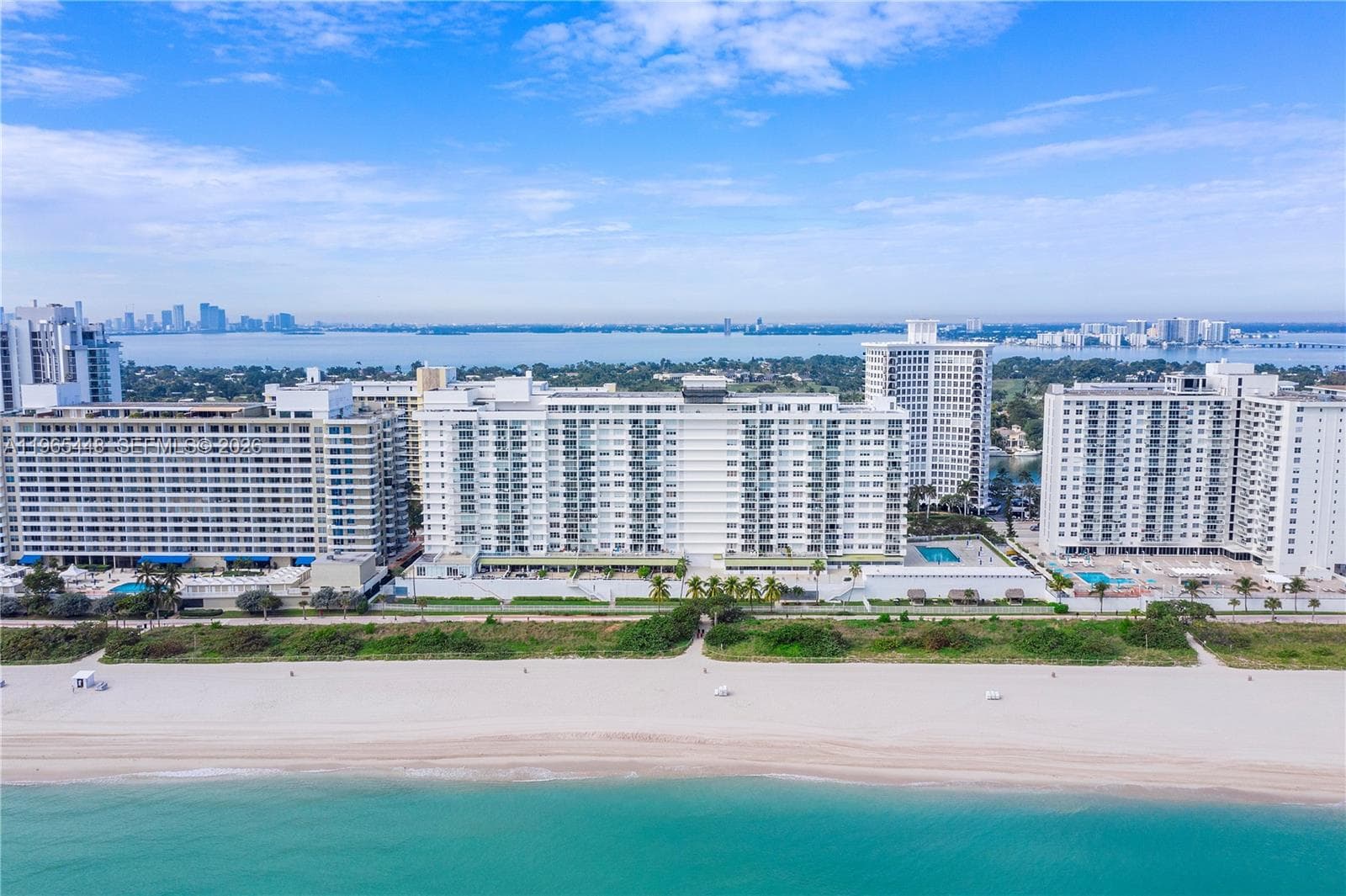 5601 Collins Ave # 423, Miami Beach FL 33140 — 30