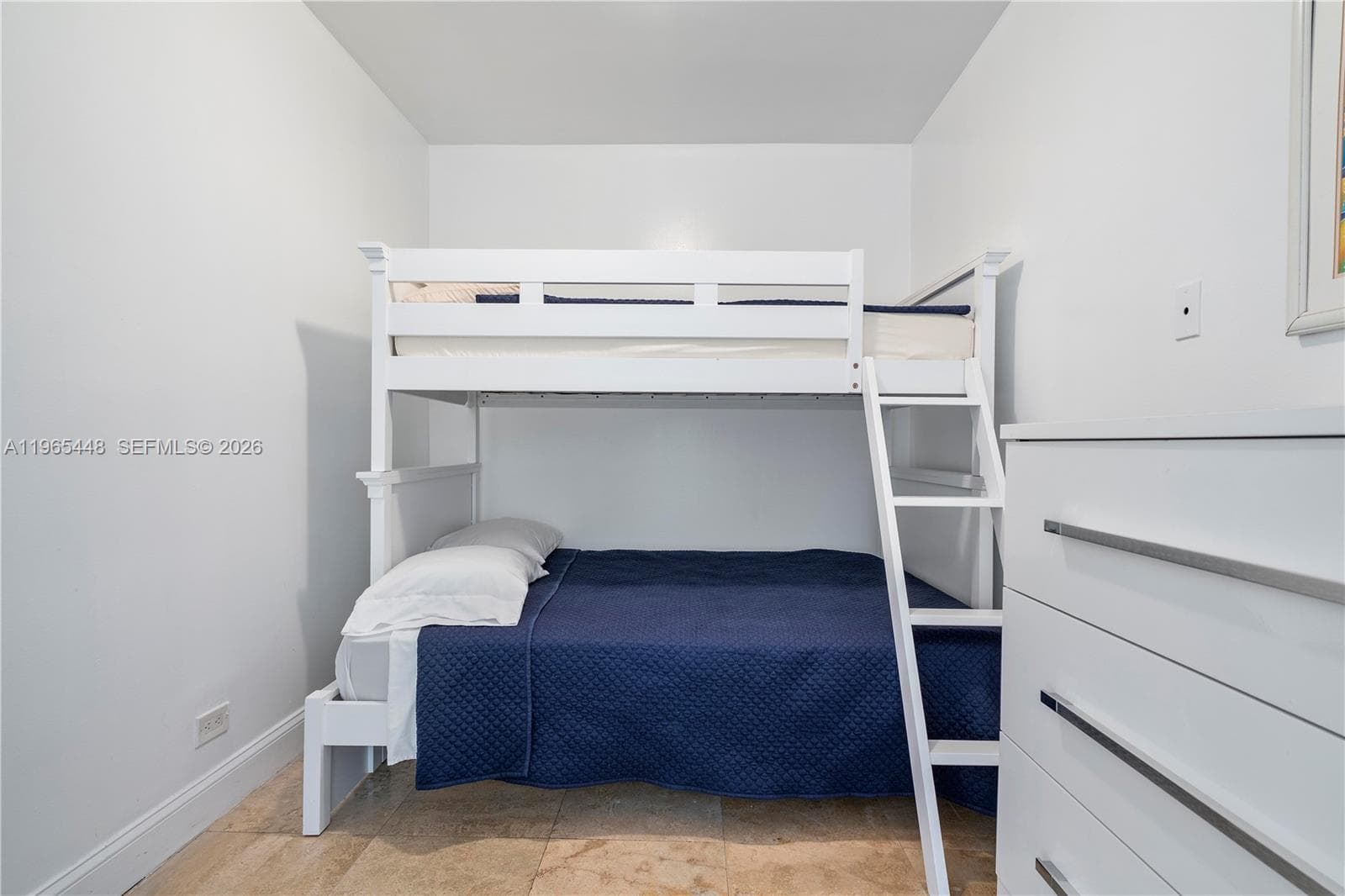 5601 Collins Ave # 423, Miami Beach FL 33140 — 10