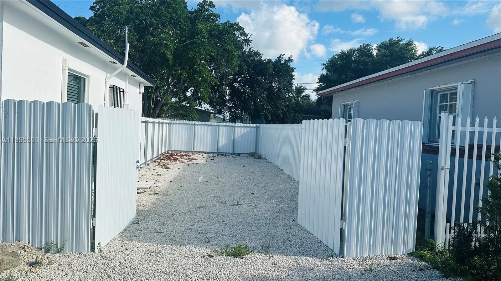 1100 NW 75th St, Miami FL 33150 — 24