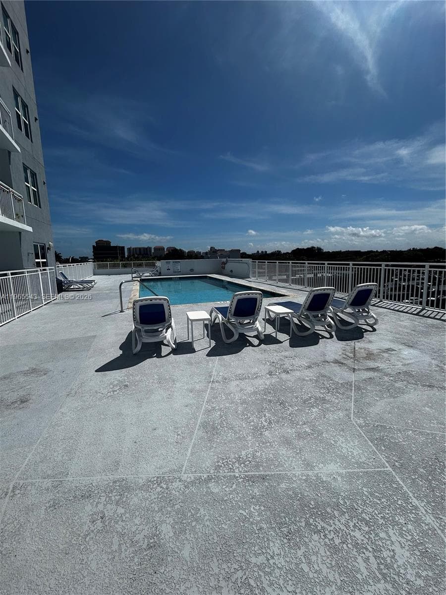 60 NW 37th Ave # 1205, Miami FL 33125 — 27