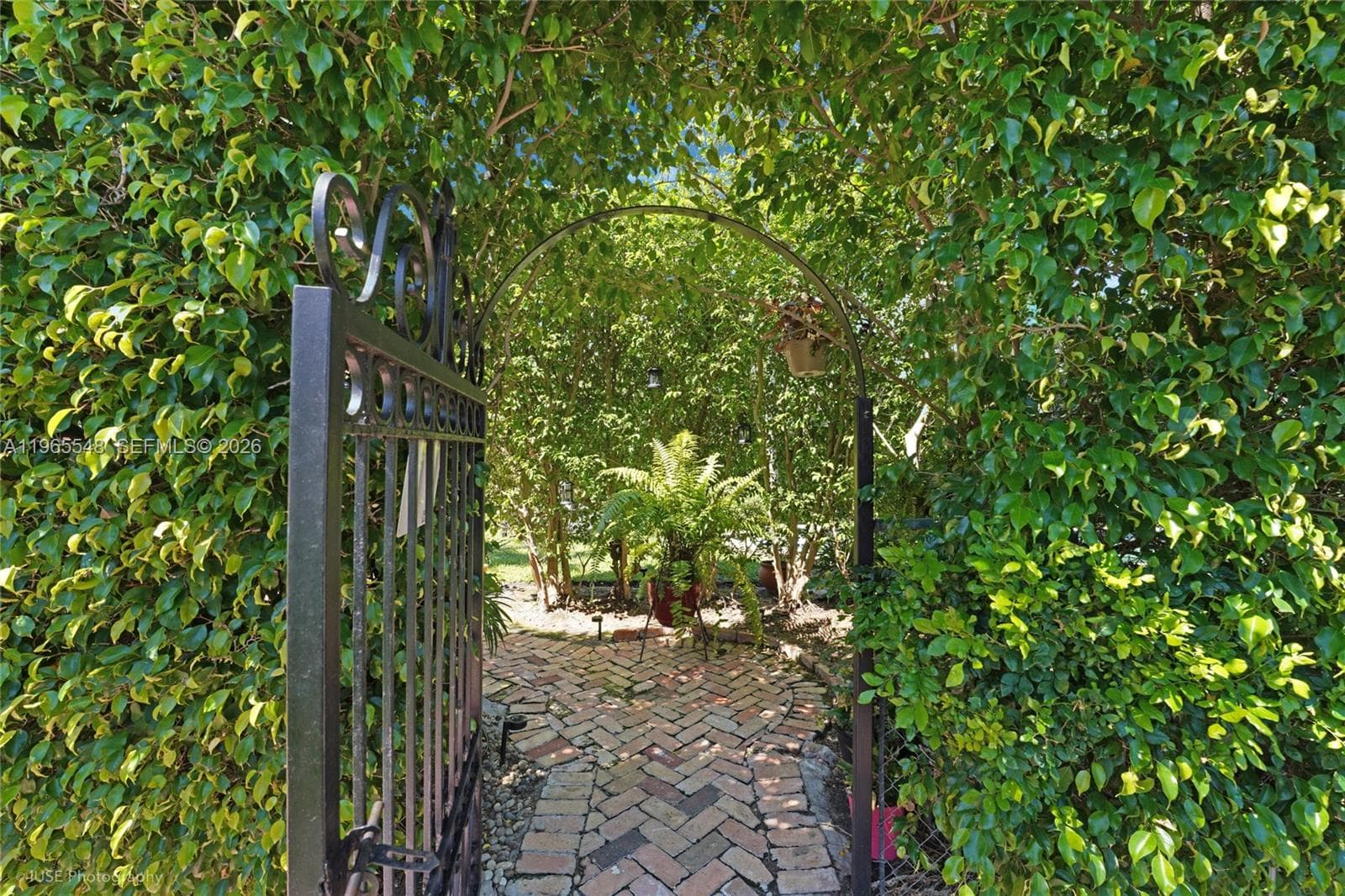 4500 Sheridan Ave, Miami Beach FL 33140 — 5