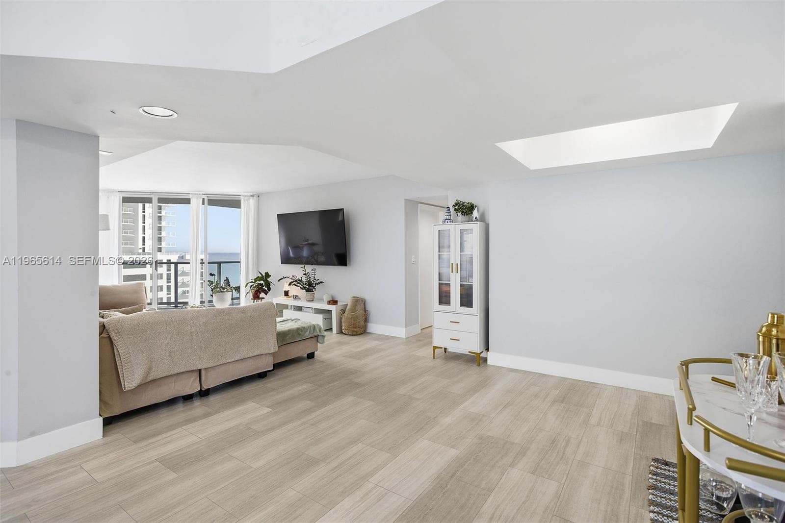 16485 Collins Ave # 1034, Sunny Isles Beach FL 33160 — 12
