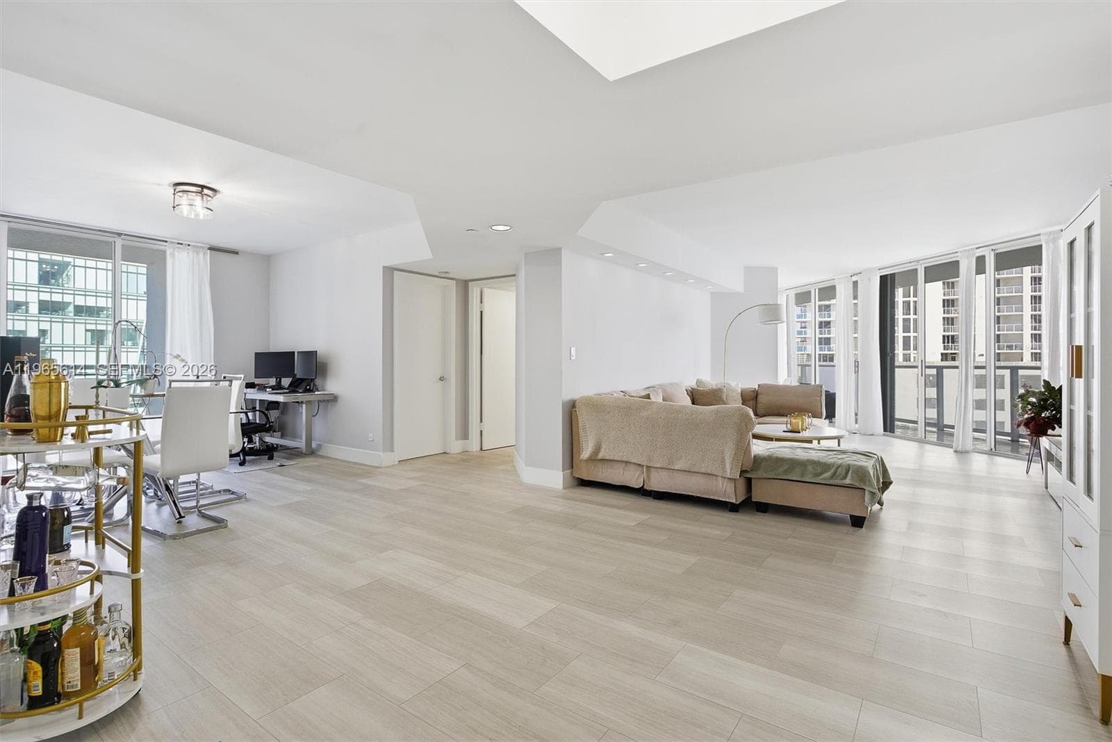 16485 Collins Ave # 1034, Sunny Isles Beach FL 33160 — 10