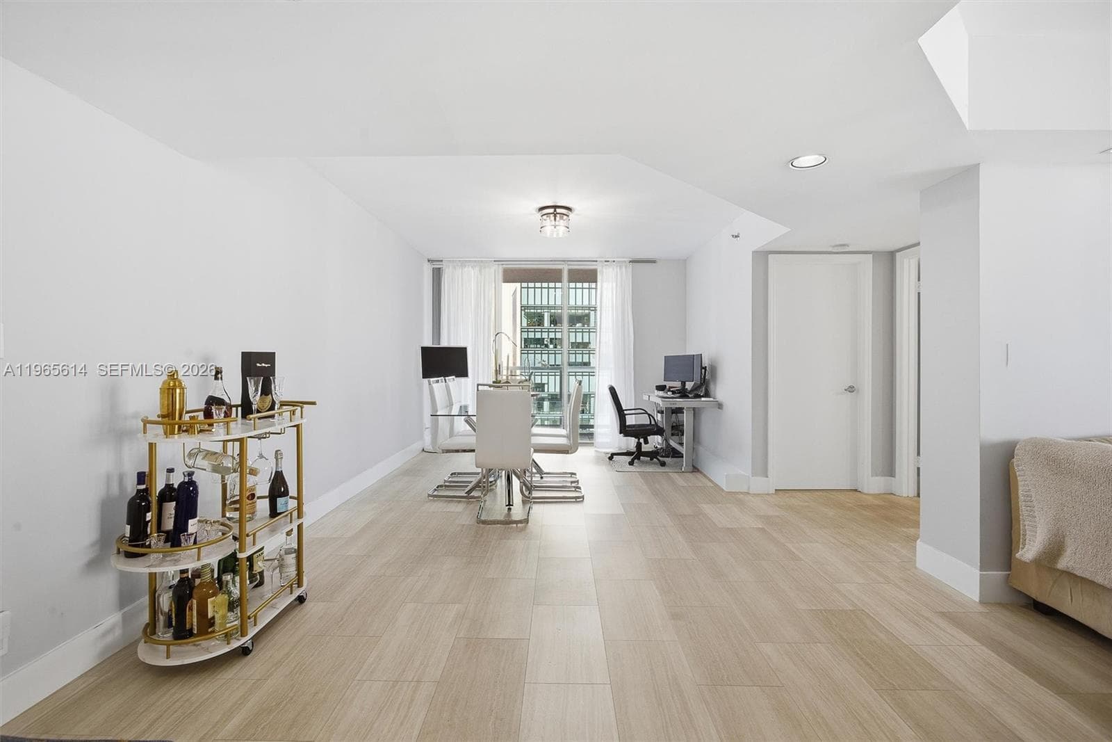 16485 Collins Ave # 1034, Sunny Isles Beach FL 33160 — 14