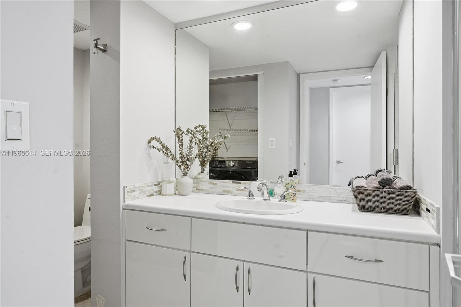 16485 Collins Ave # 1034, Sunny Isles Beach FL 33160 — 25