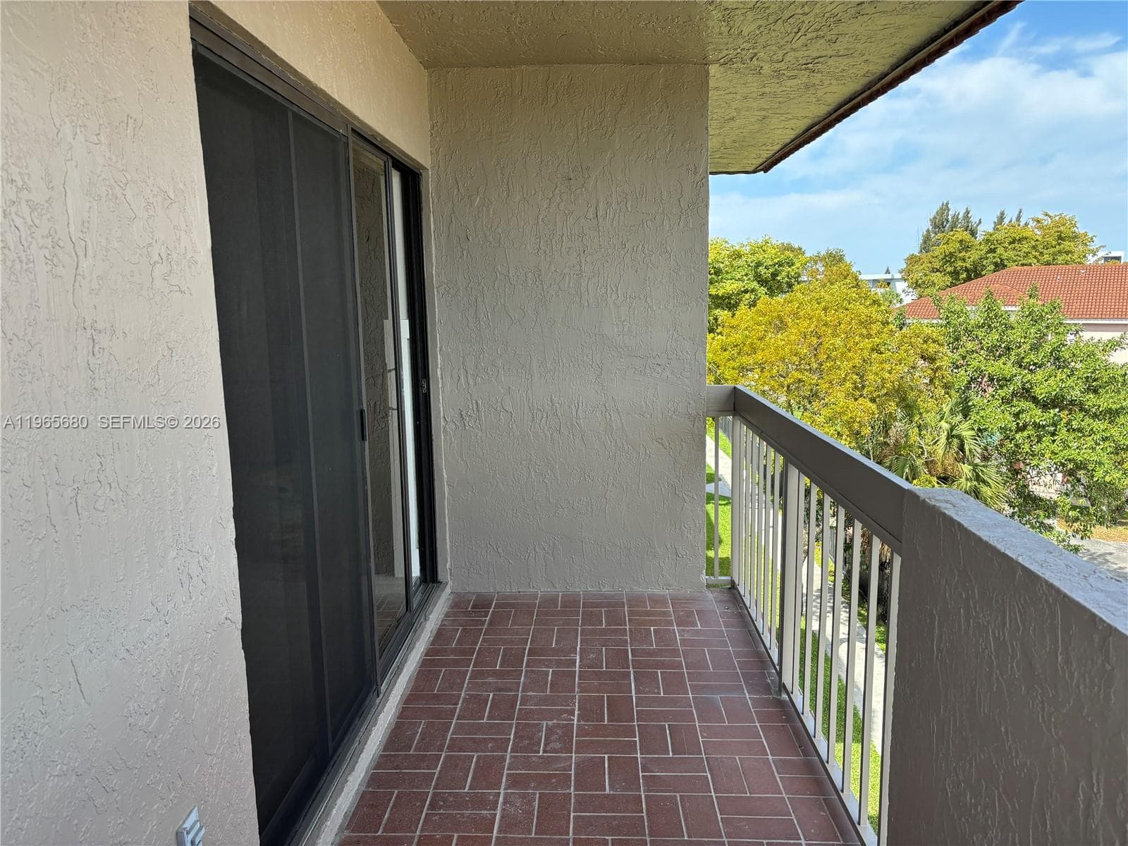 1121 SW 122 AV # 414, Miami FL 33184 — 12