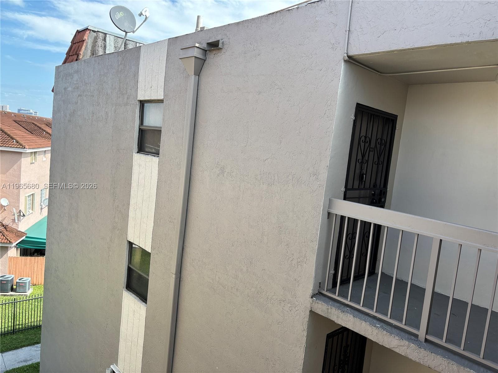 1121 SW 122 AV # 414, Miami FL 33184 — 14