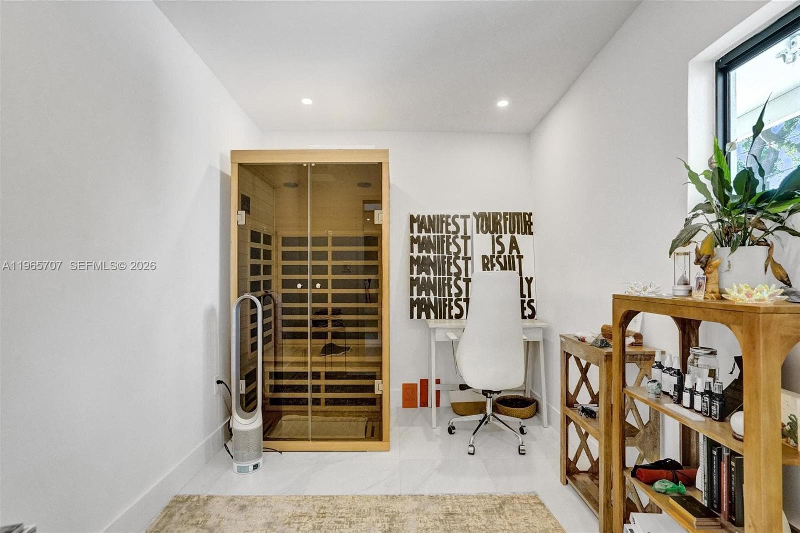1941 NE 186th Dr, North Miami Beach FL 33179 — 38