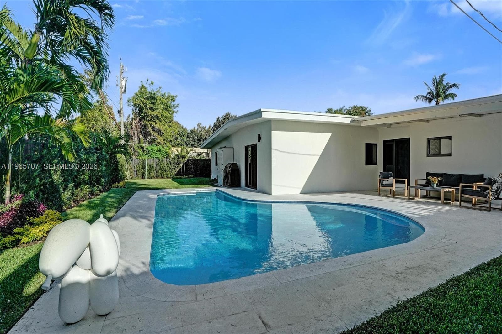1941 NE 186th Dr, North Miami Beach FL 33179 — 50