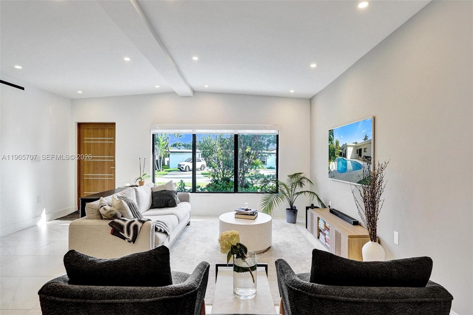 1941 NE 186th Dr, North Miami Beach FL 33179 — 4