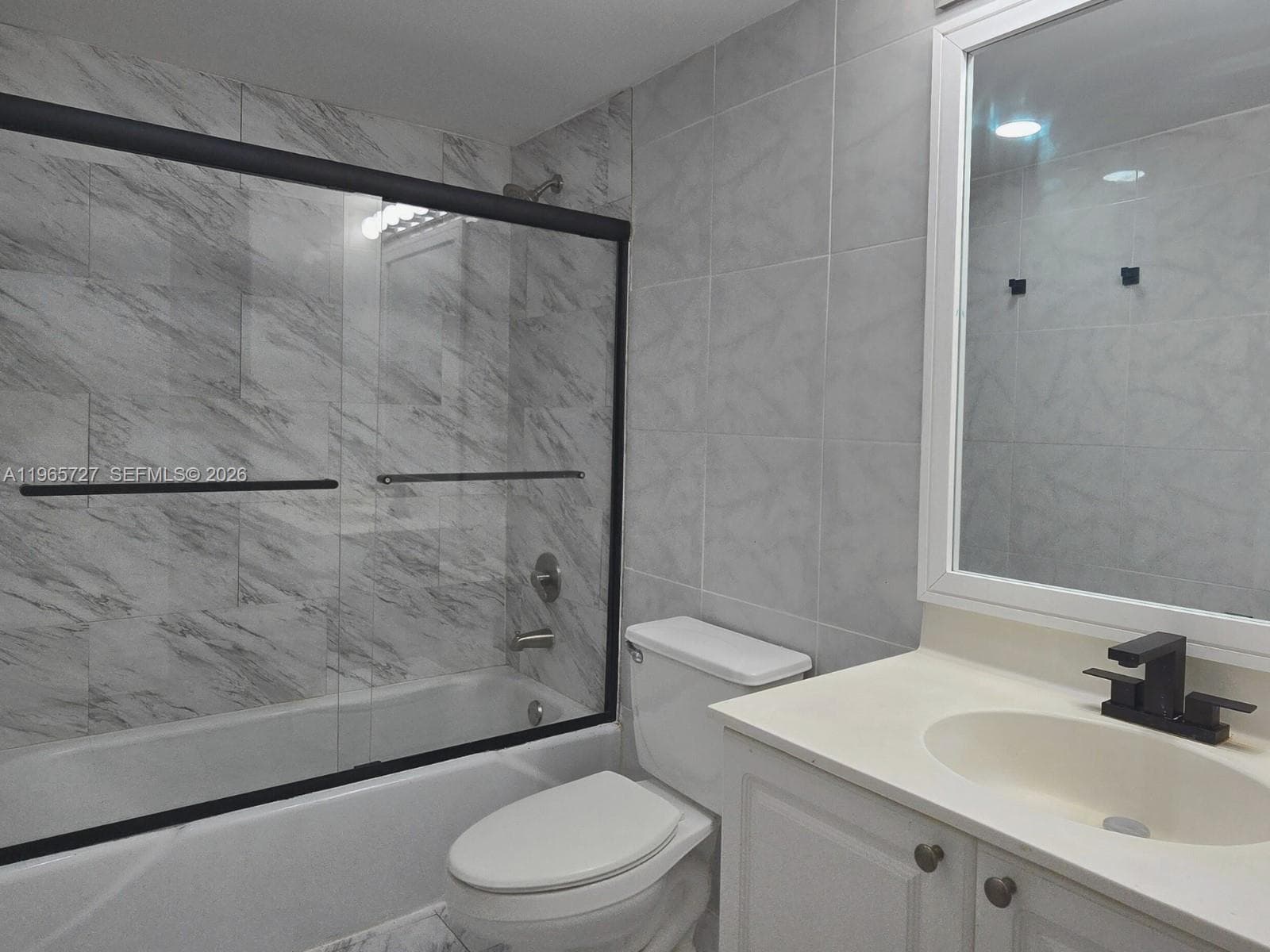 19380 Collins Ave # 1002, Sunny Isles Beach FL 33160 — 21