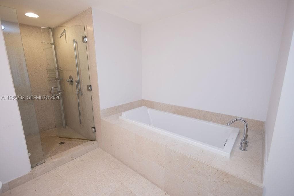 475 Brickell Ave # 1715, Miami FL 33131 — 12