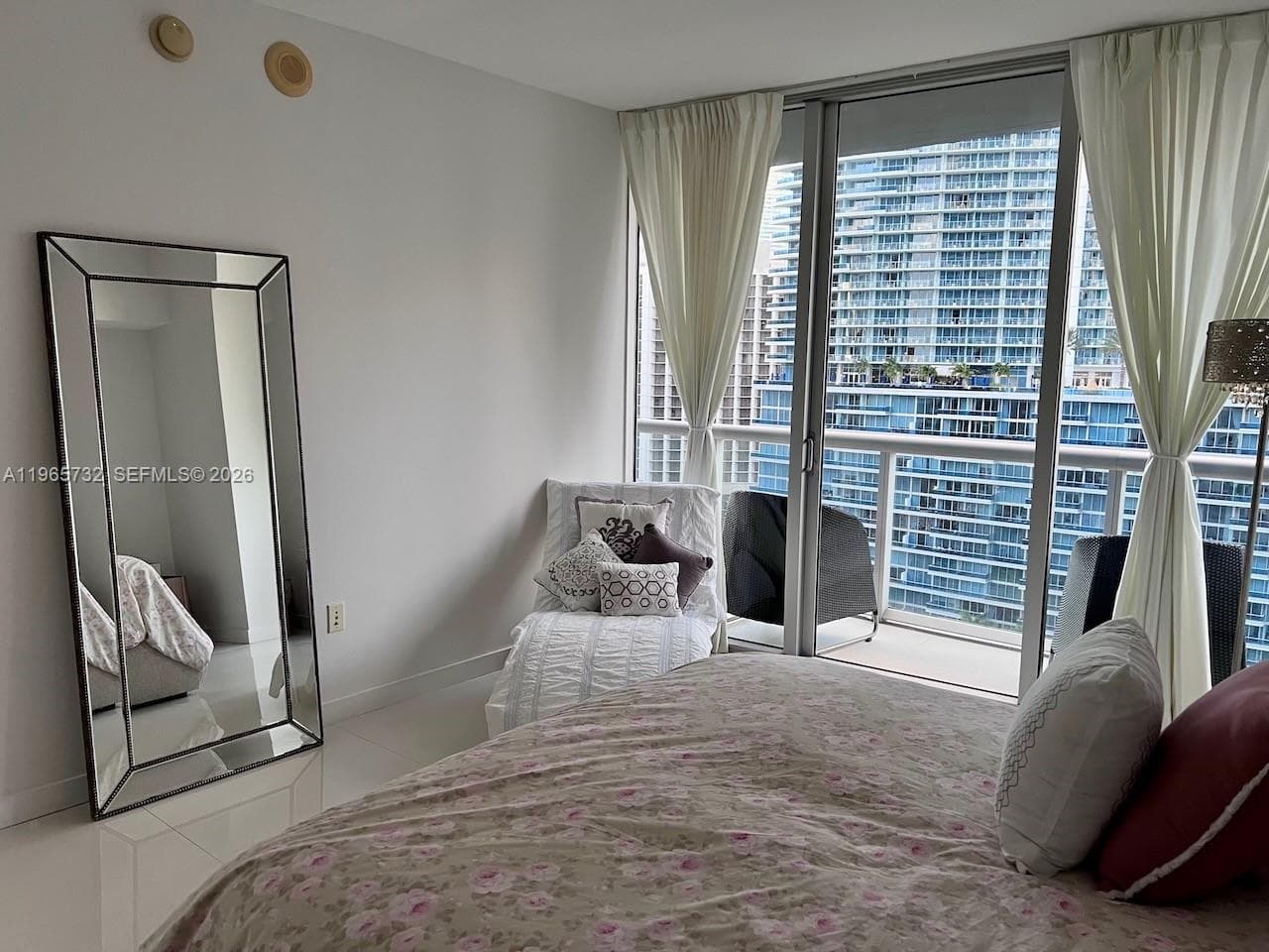 475 Brickell Ave # 1715, Miami FL 33131 — 10