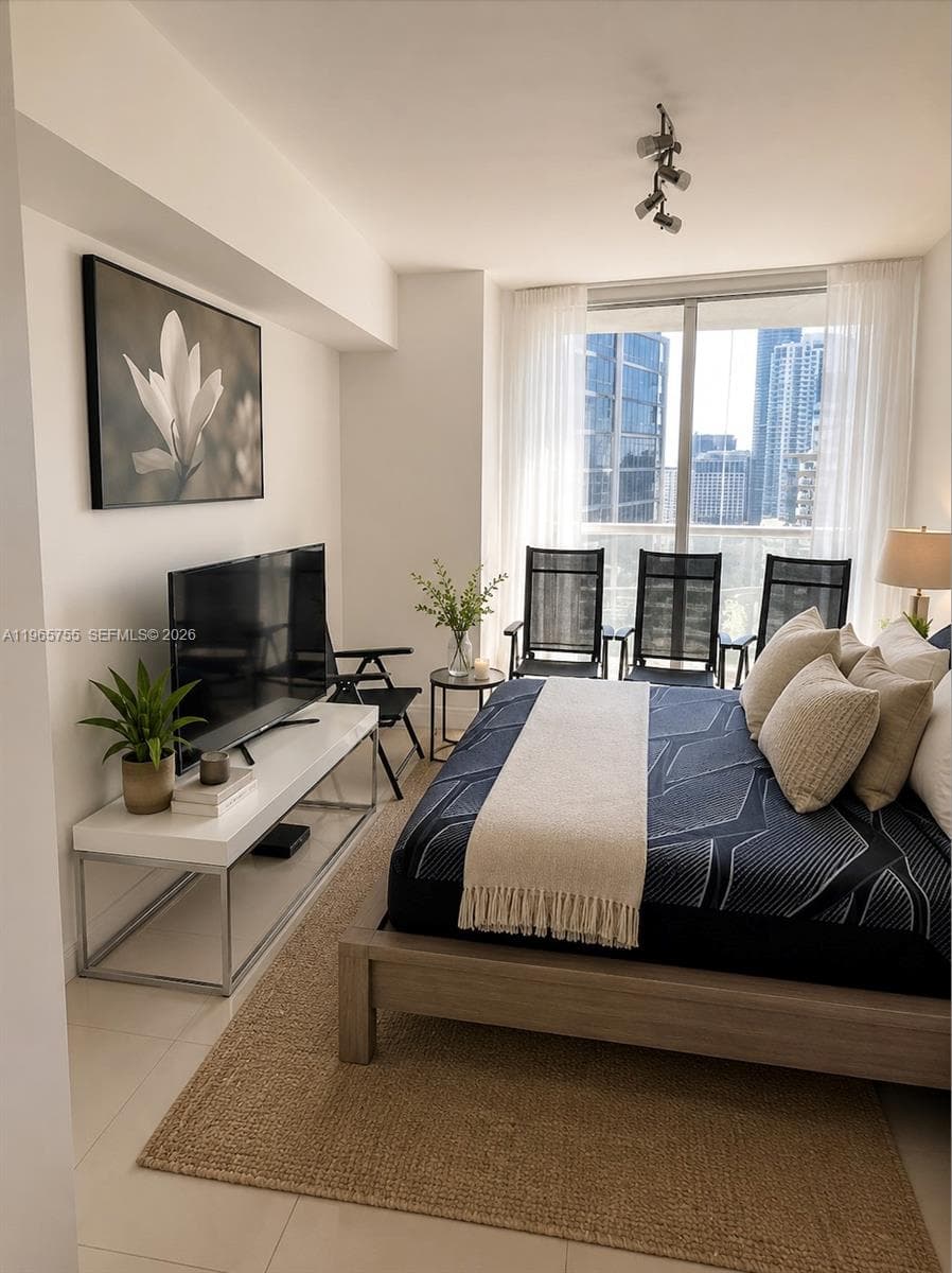 475 Brickell Ave # 3613, Miami FL 33131 — 13