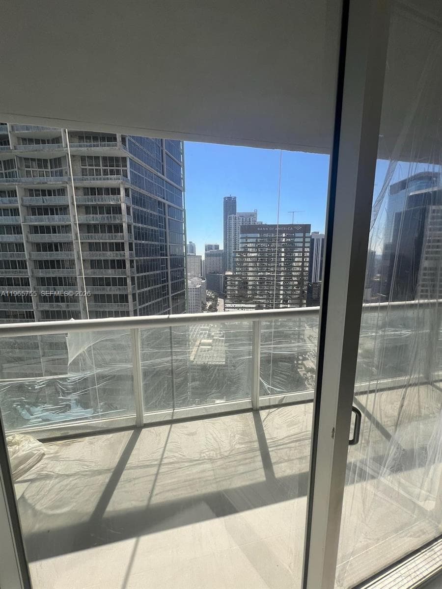 475 Brickell Ave # 3613, Miami FL 33131 — 18