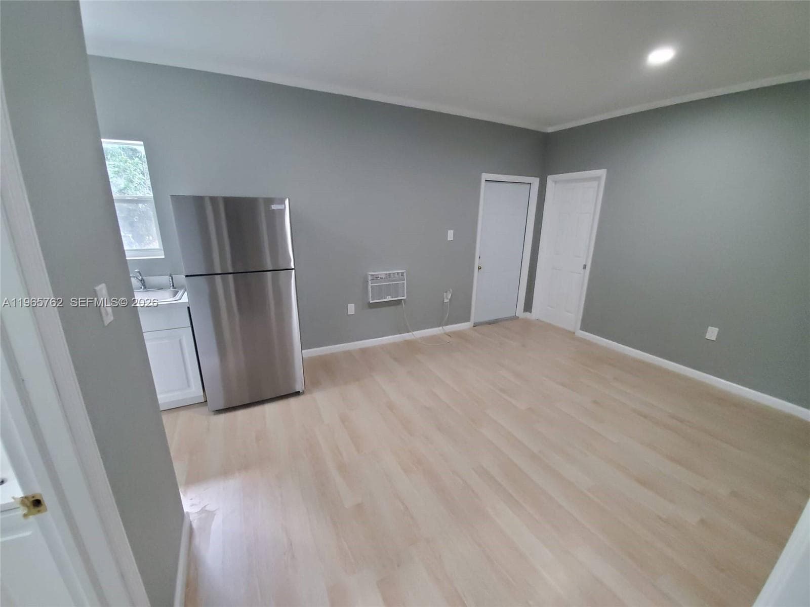 2425 NW 28th St, Miami FL 33142 — 12