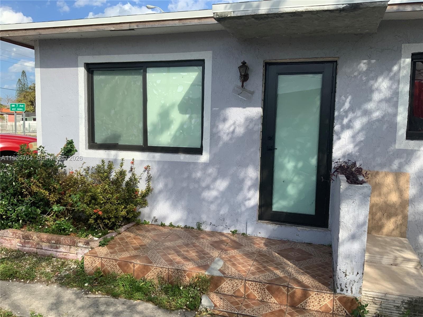 896 NW 103rd St, Miami FL 33150 — 7