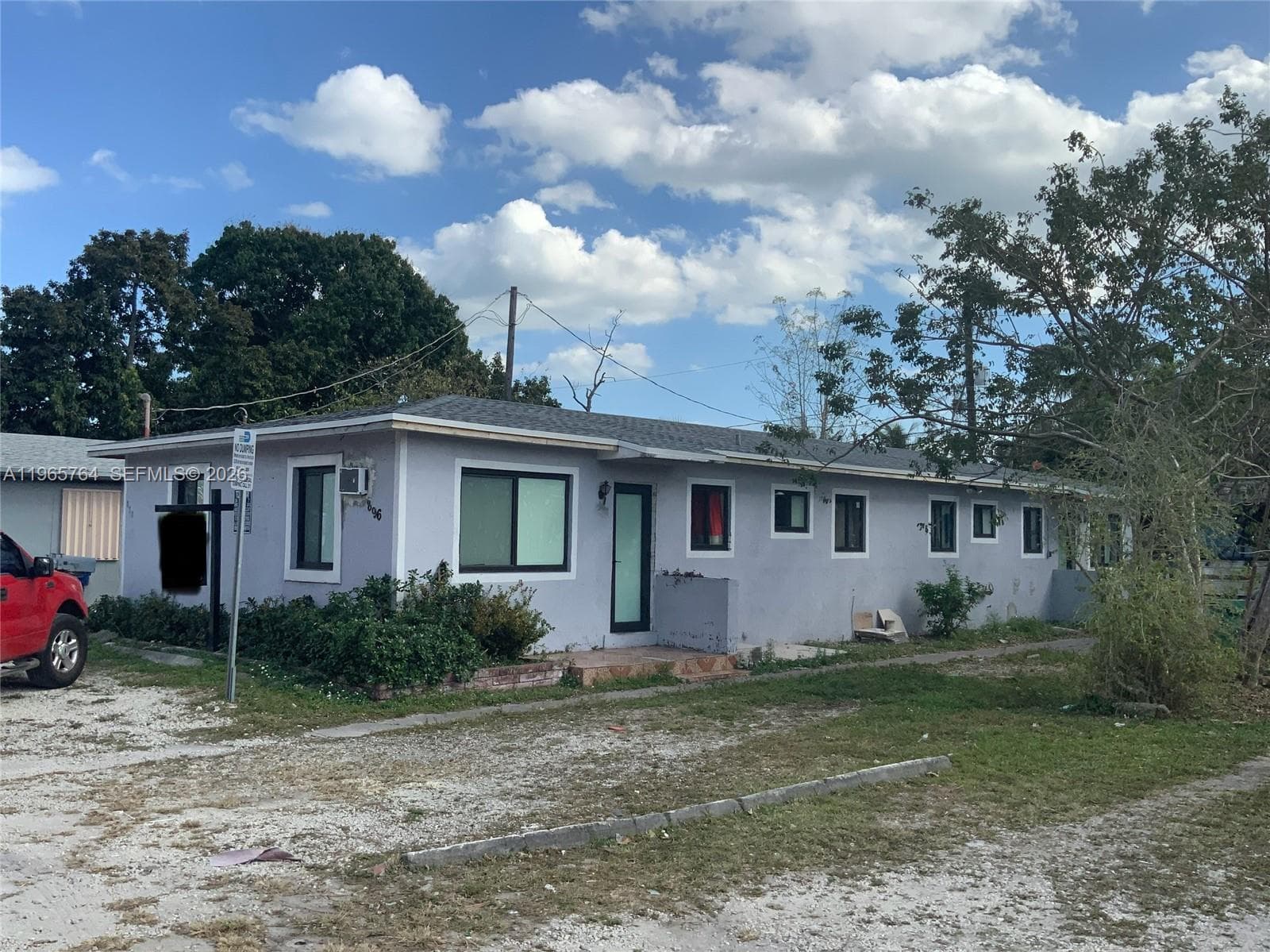 896 NW 103rd St, Miami FL 33150 — 1