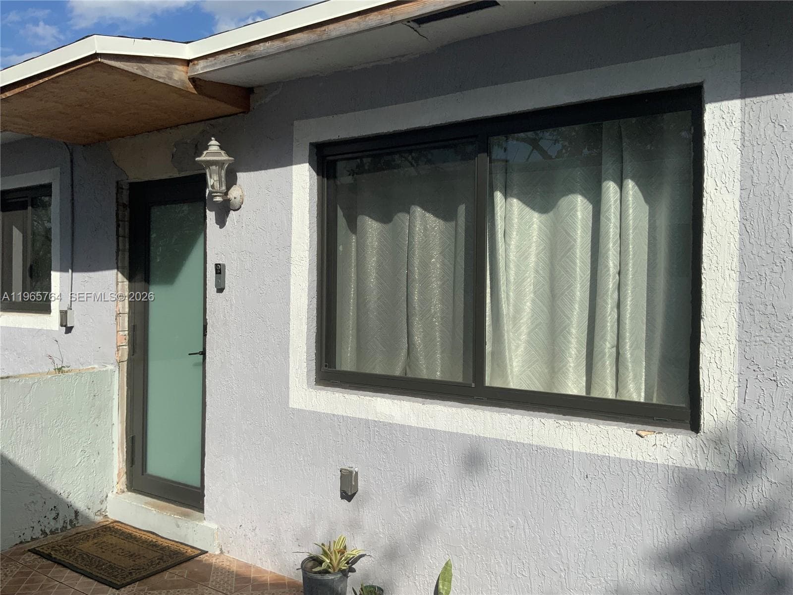 896 NW 103rd St, Miami FL 33150 — 8