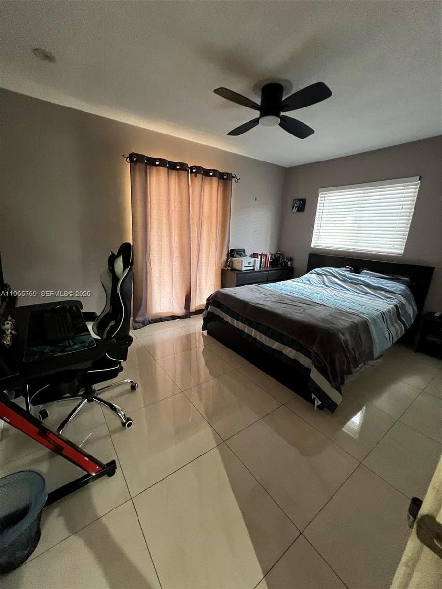 10382 SW 25th St, Miami FL 33165 — 12