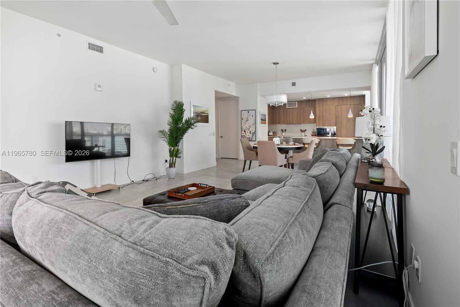 17550 Collins Ave # 1205, Sunny Isles Beach FL 33160 — 21